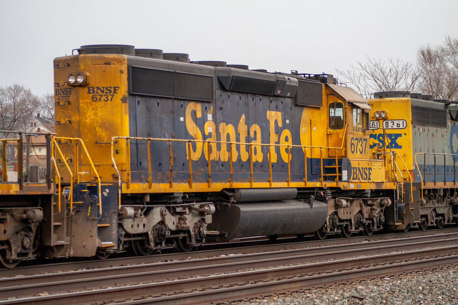 BNSF 6737