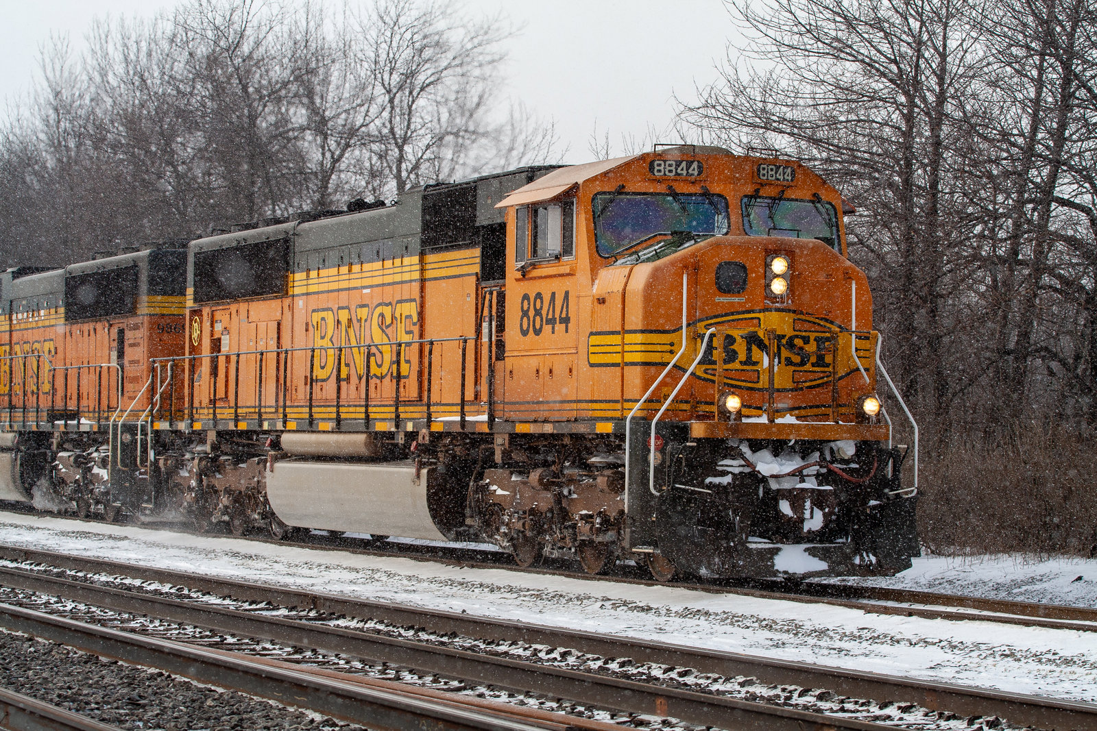 BNSF 8844