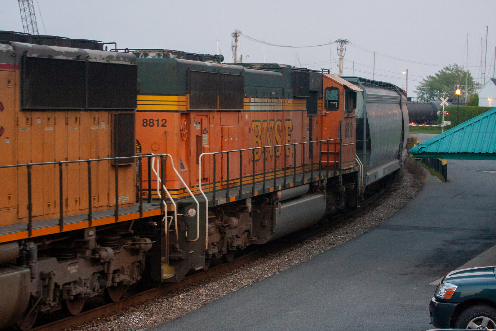 BNSF 8812