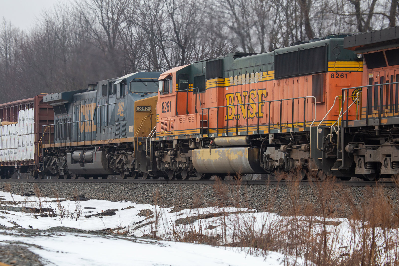BNSF 8261