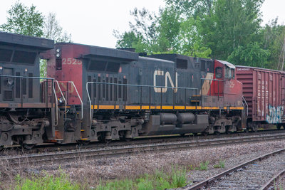CN 2525