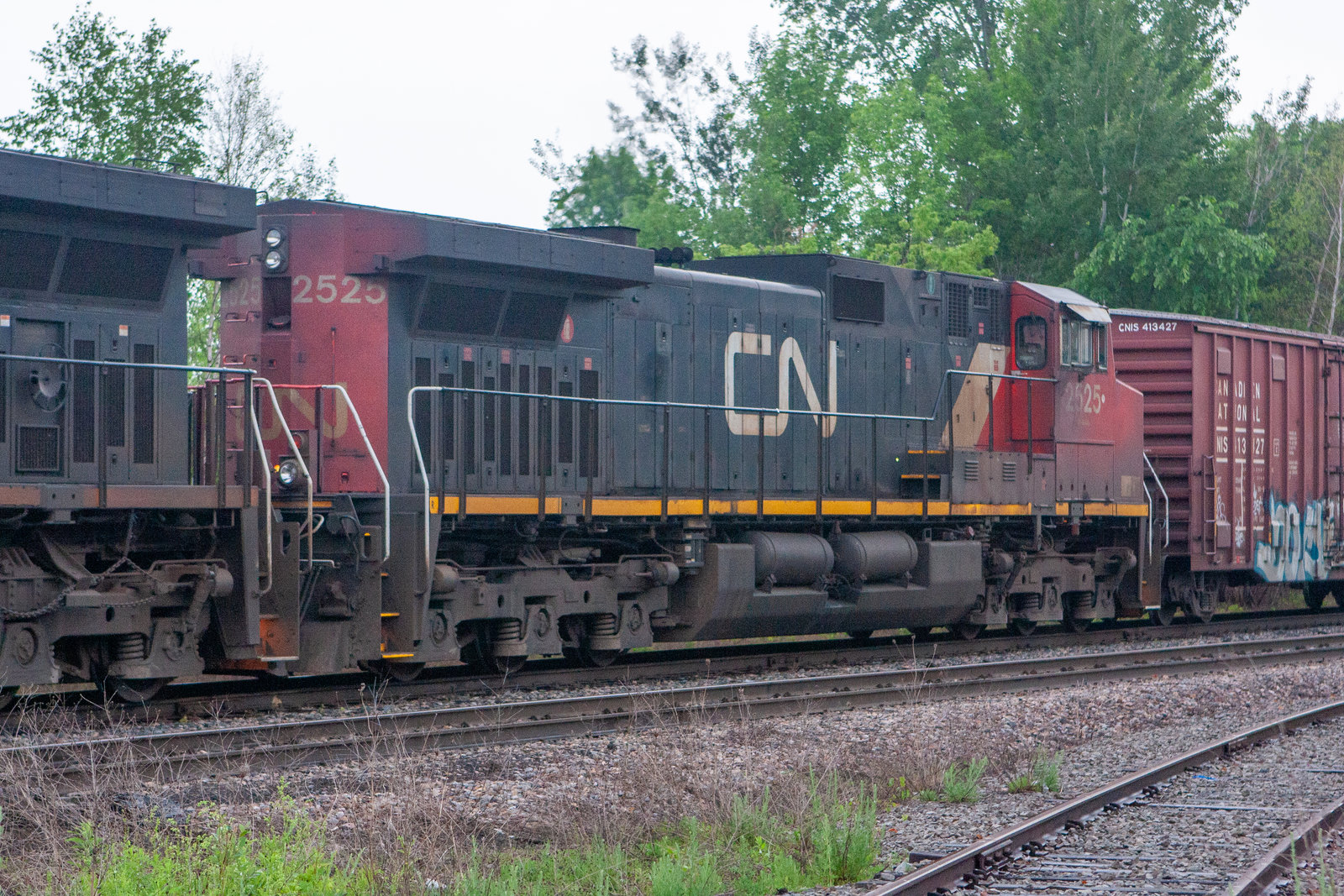 CN 2525