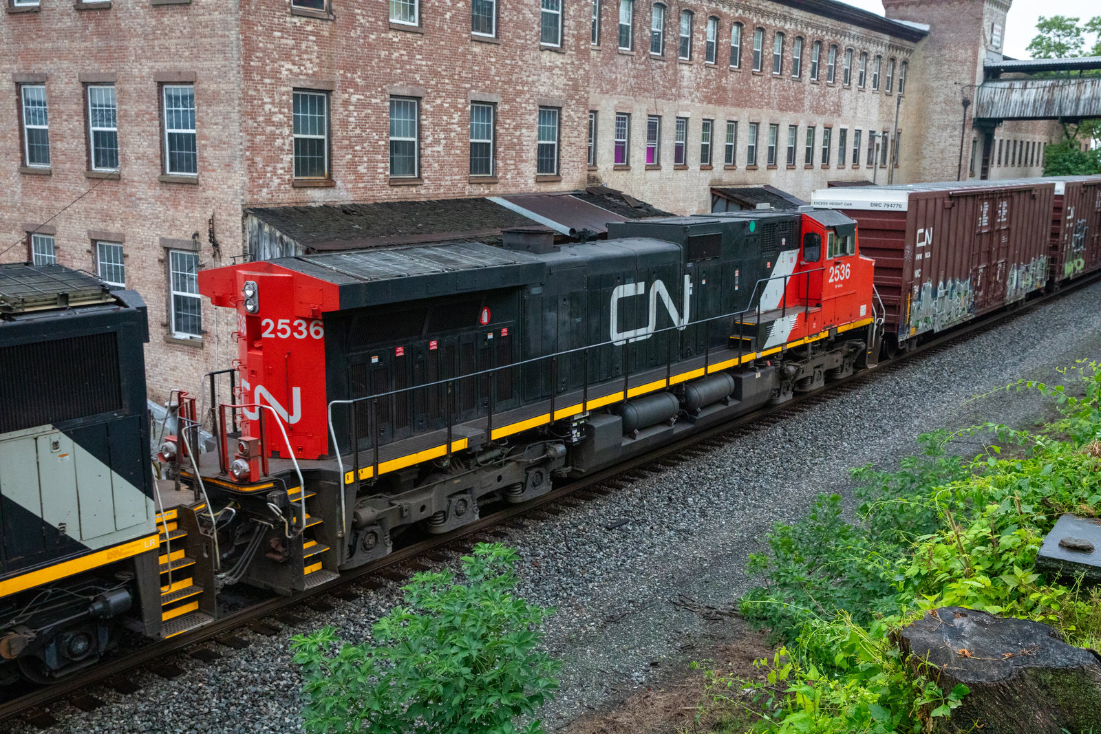 CN 2536