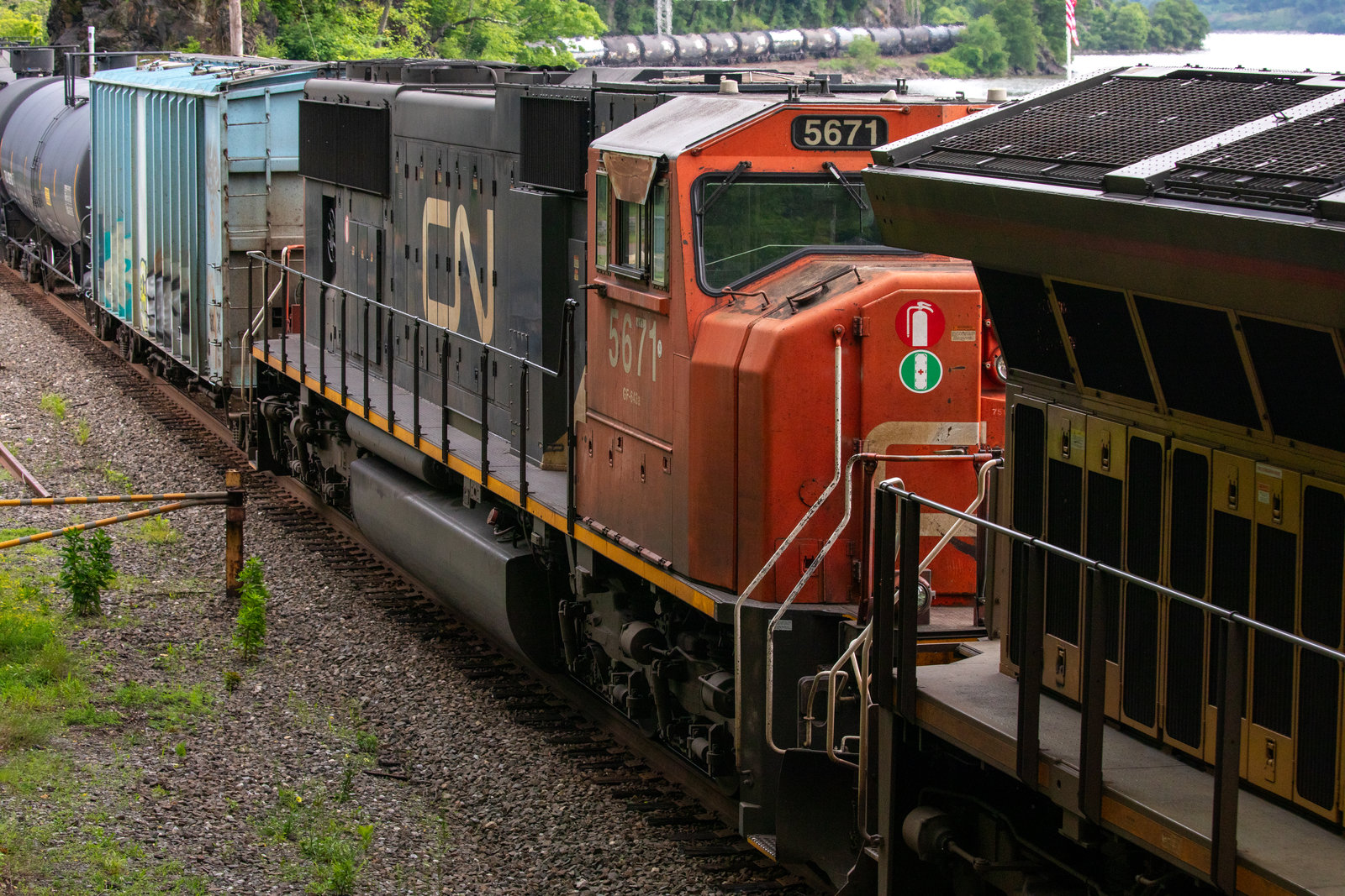 CN 5671