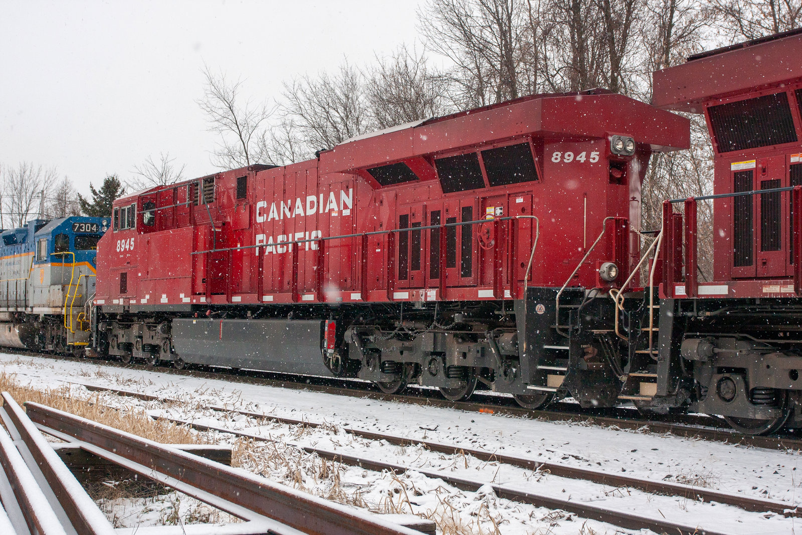 CP 8945