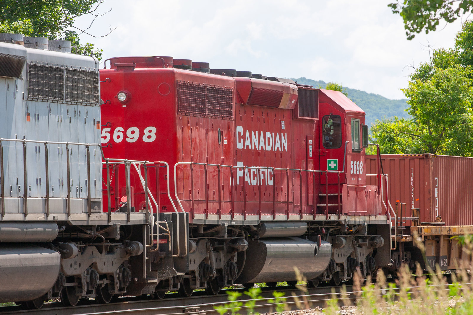 CP 5698