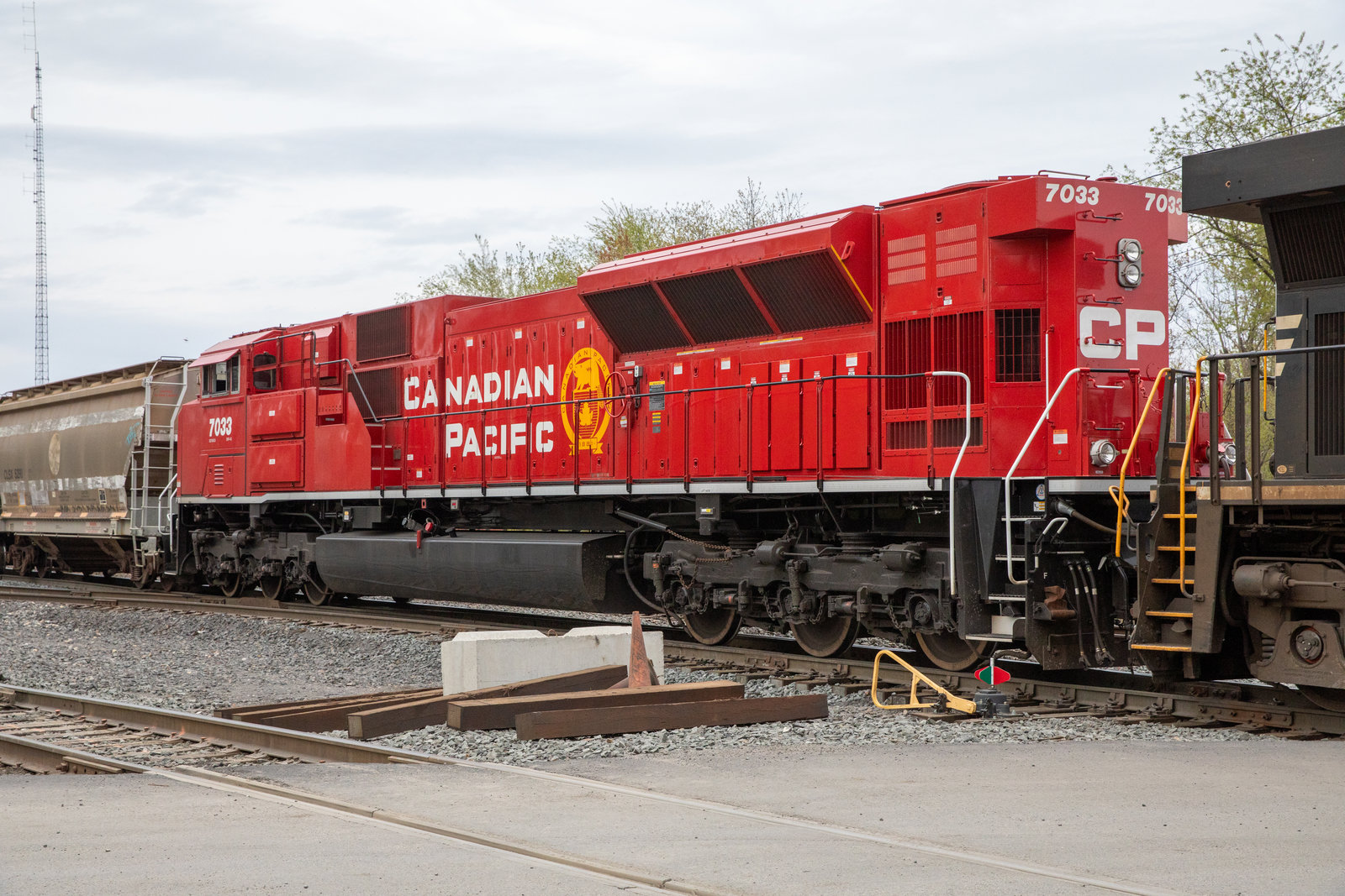 CP 7033