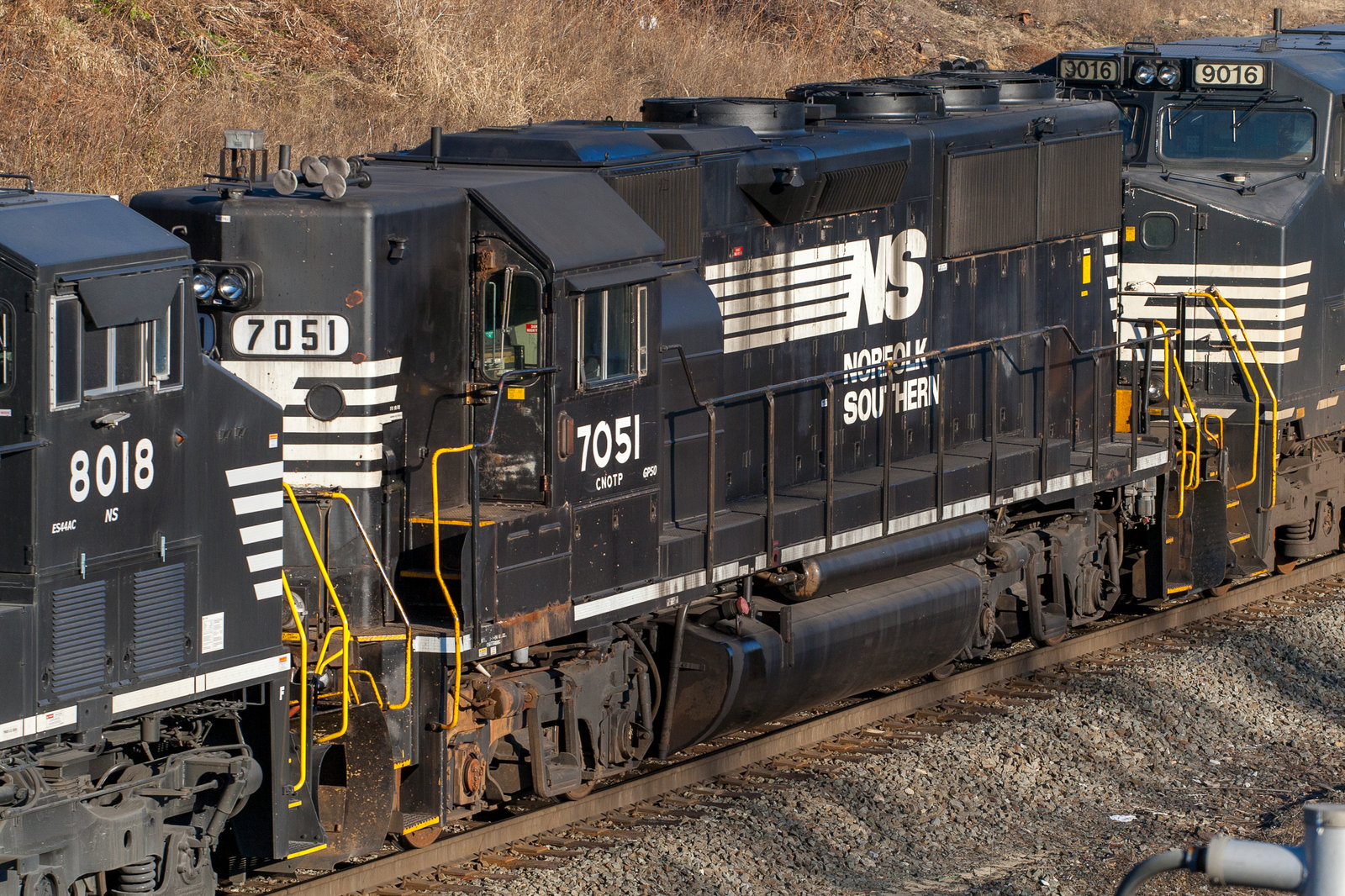 NS 7051