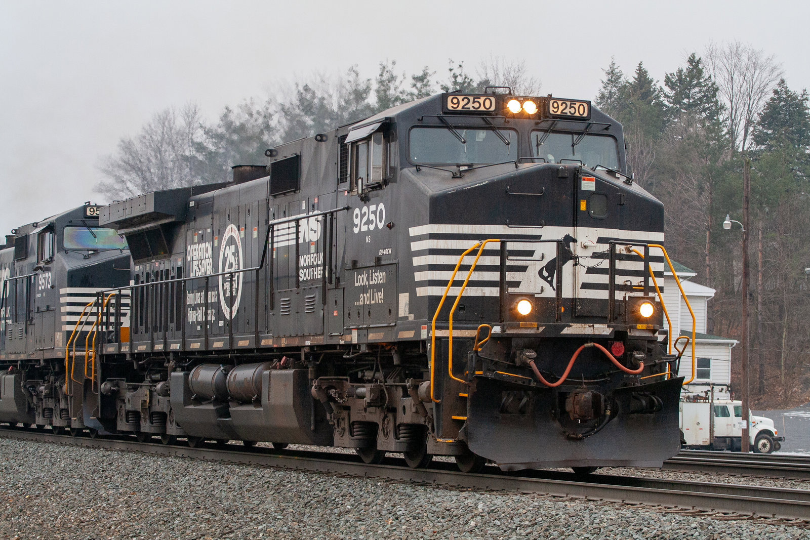 NS 9250