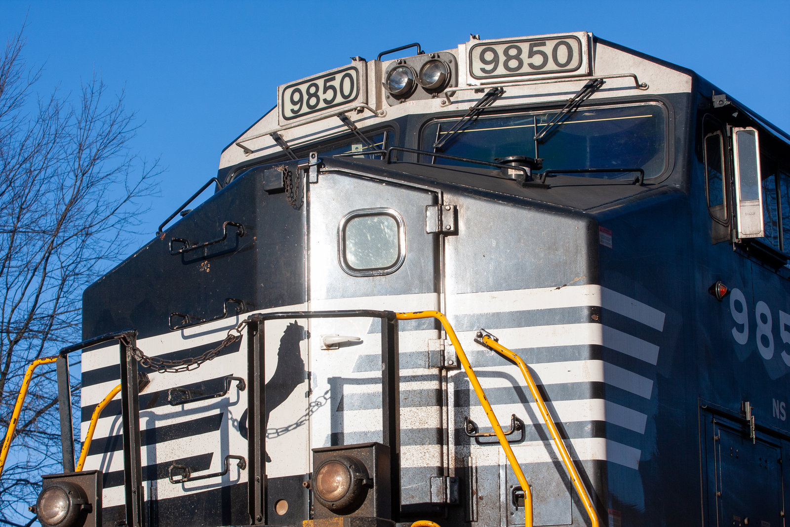 NS 9850