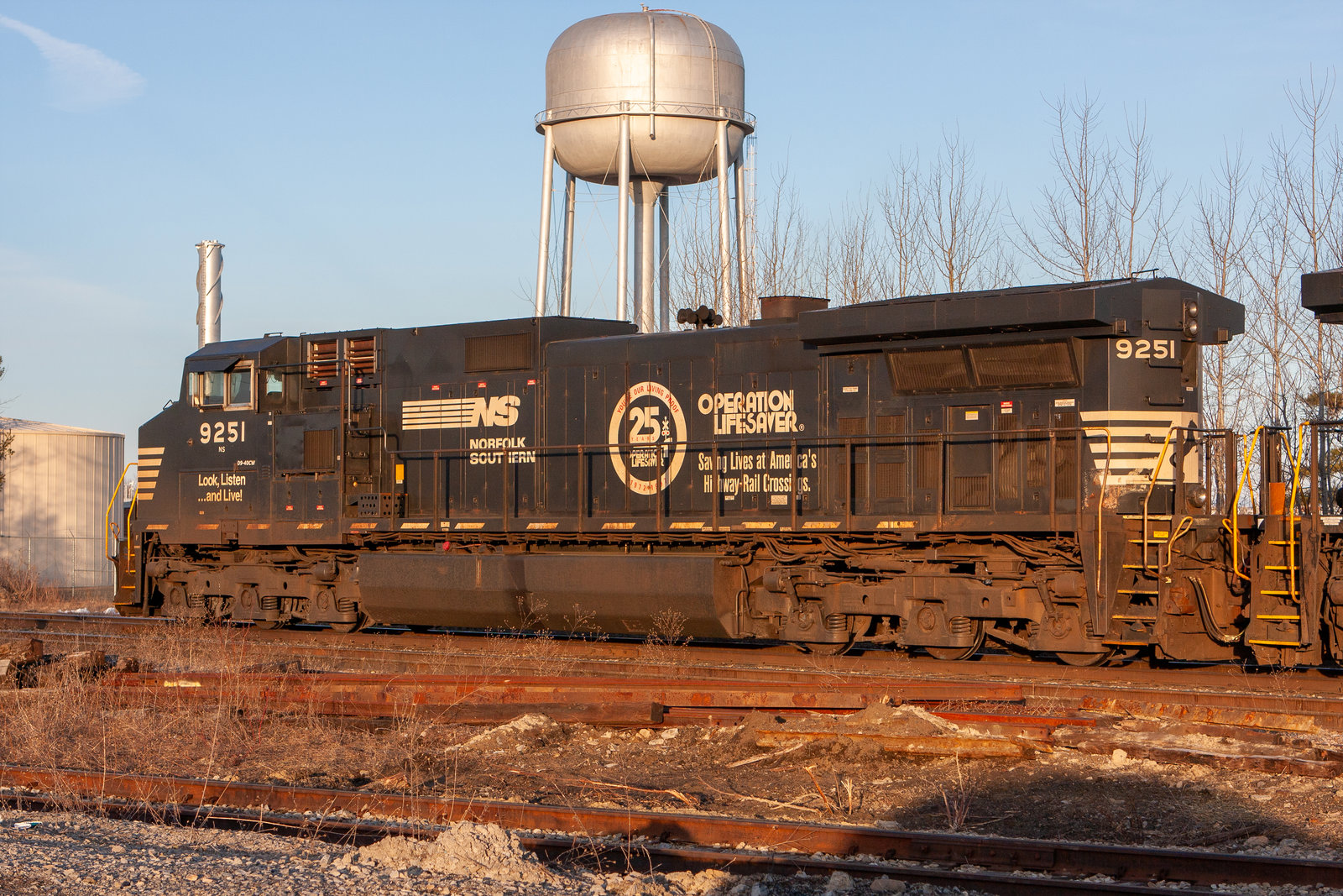 NS 9251
