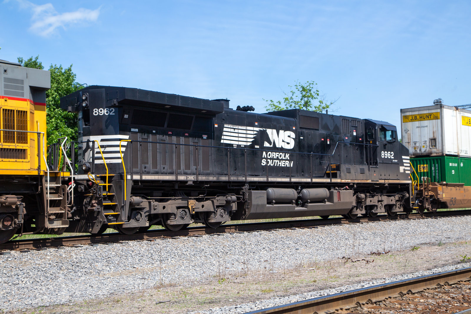 NS 8962