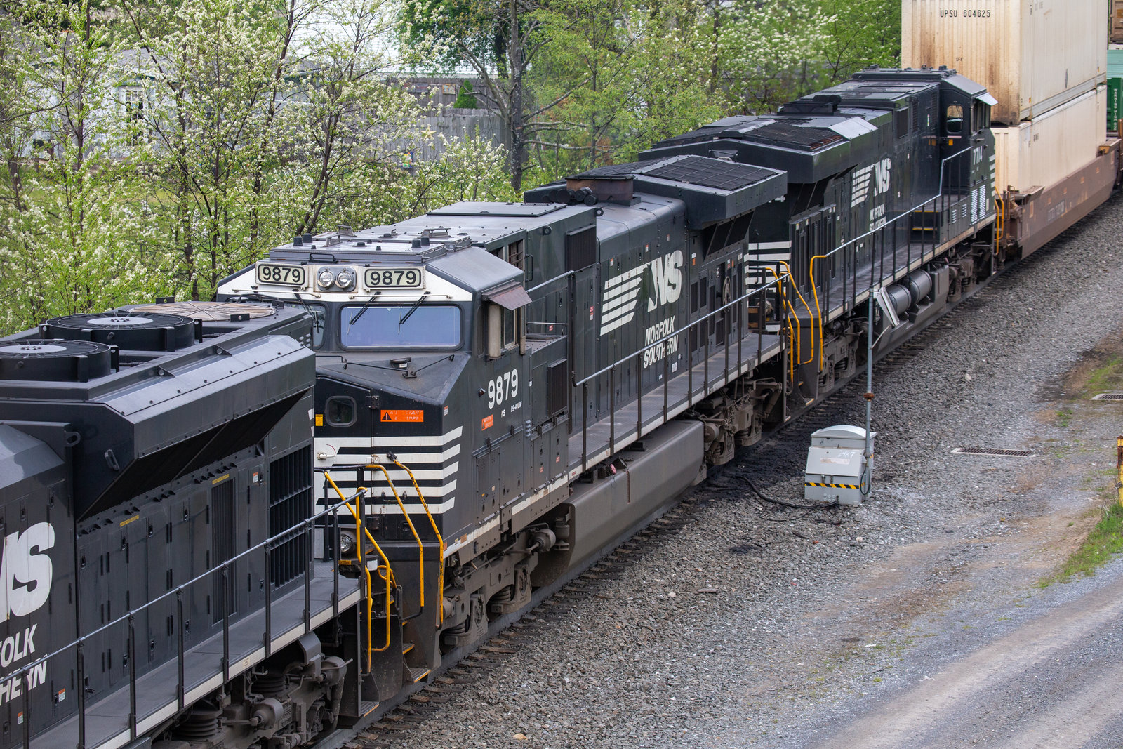 NS 9879