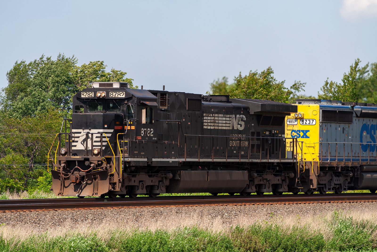 NS 8782