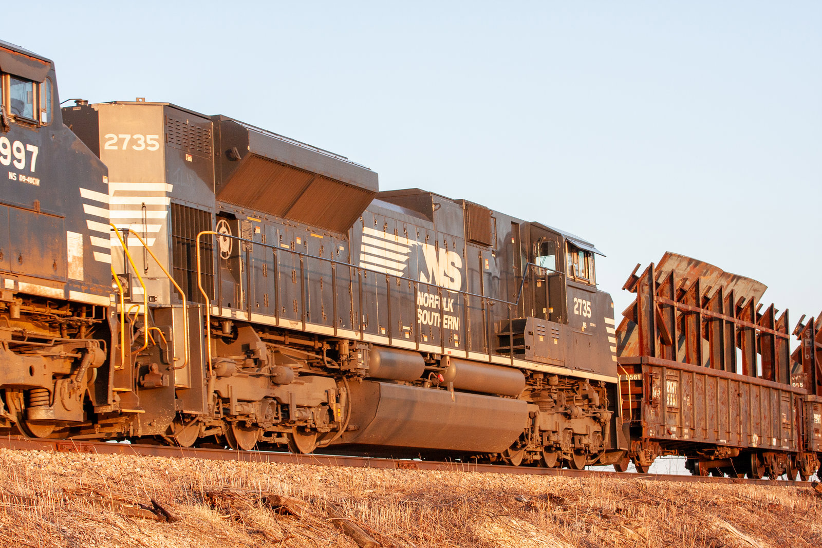 NS 2735