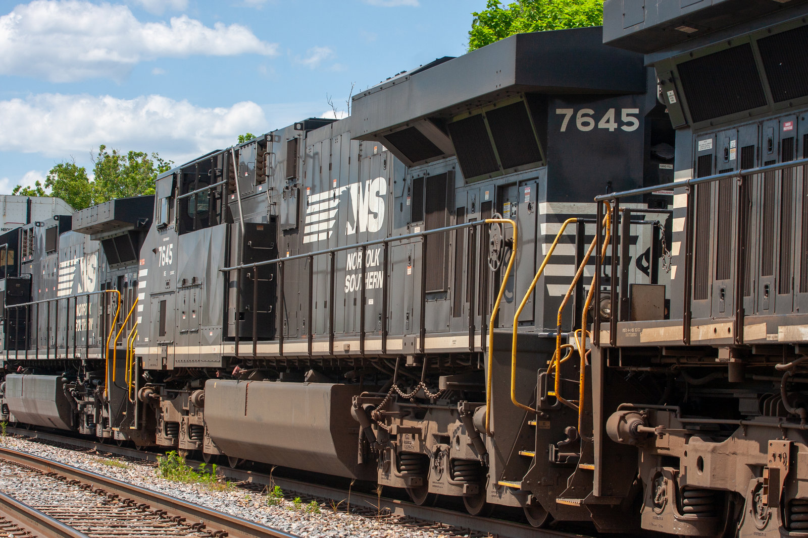NS 7645