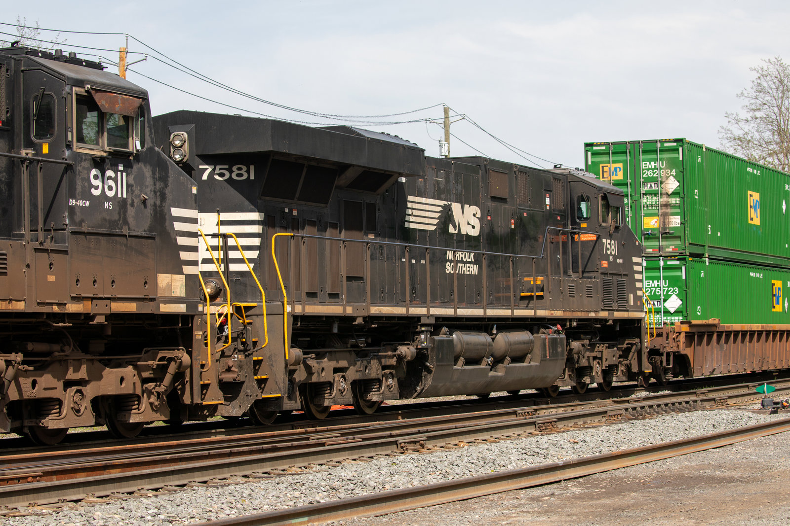 NS 7581
