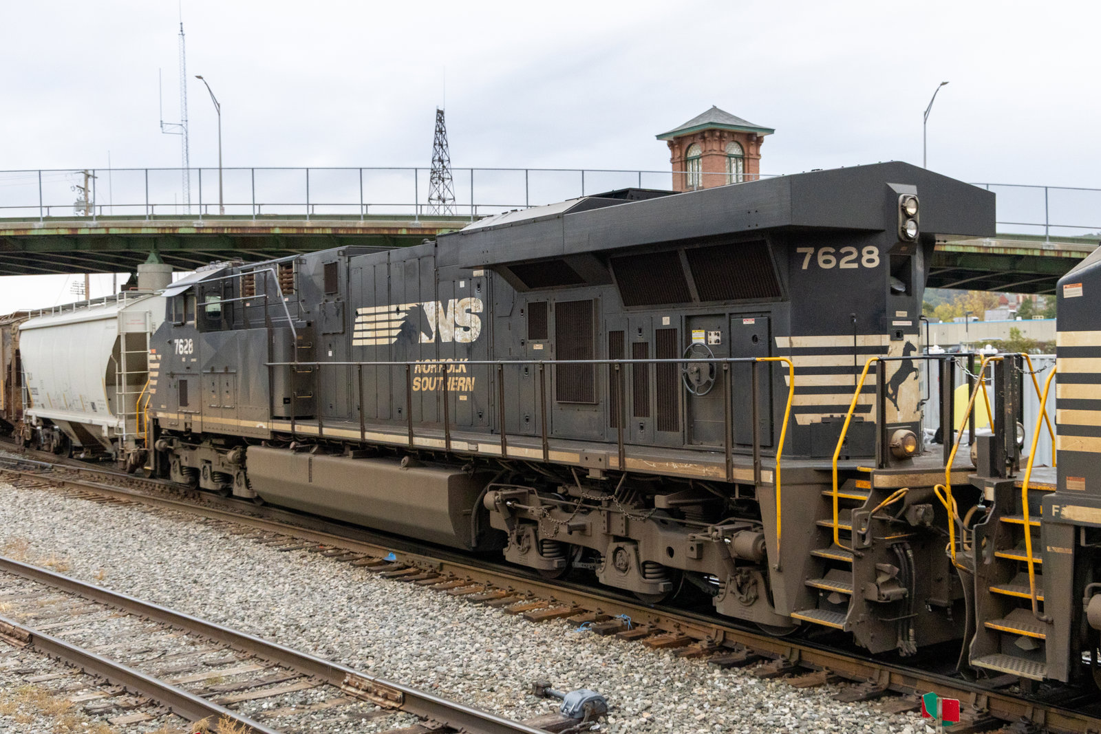 NS 7628