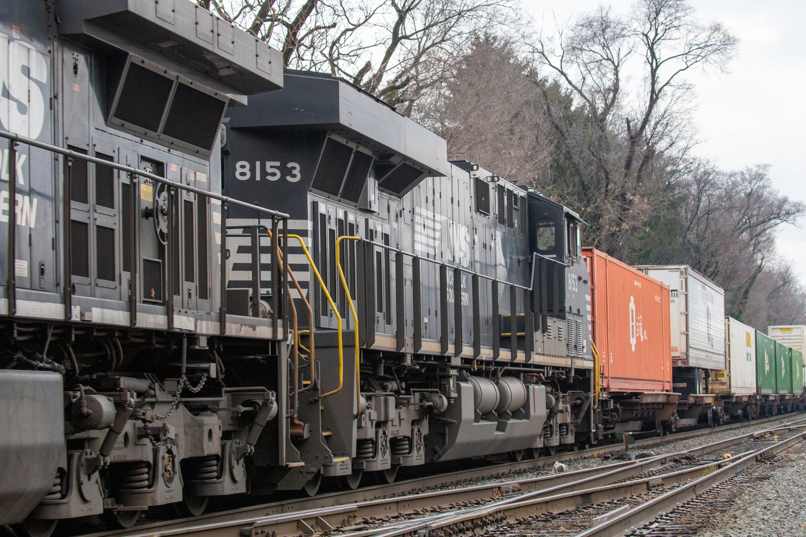 NS 8153