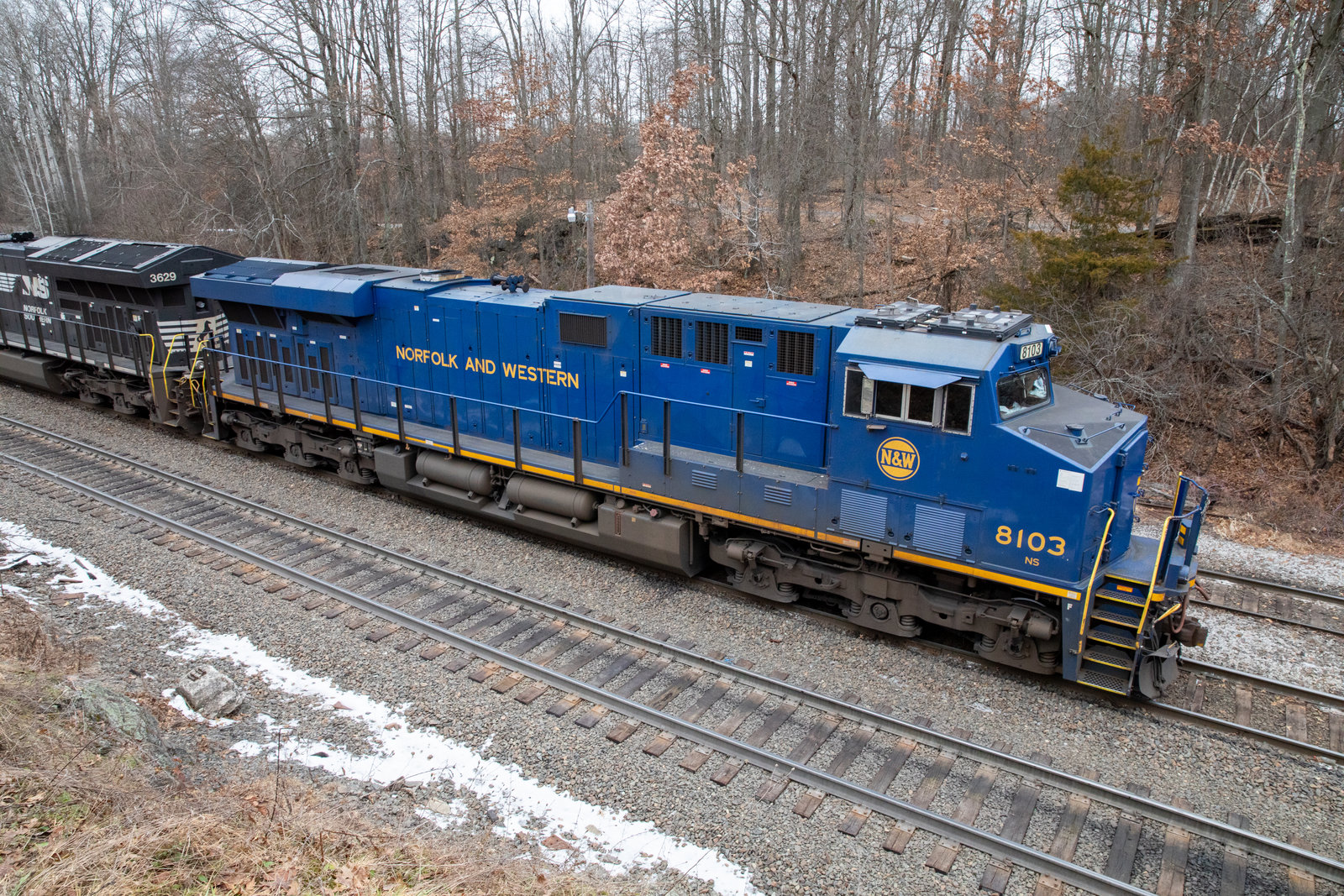 NS 8103