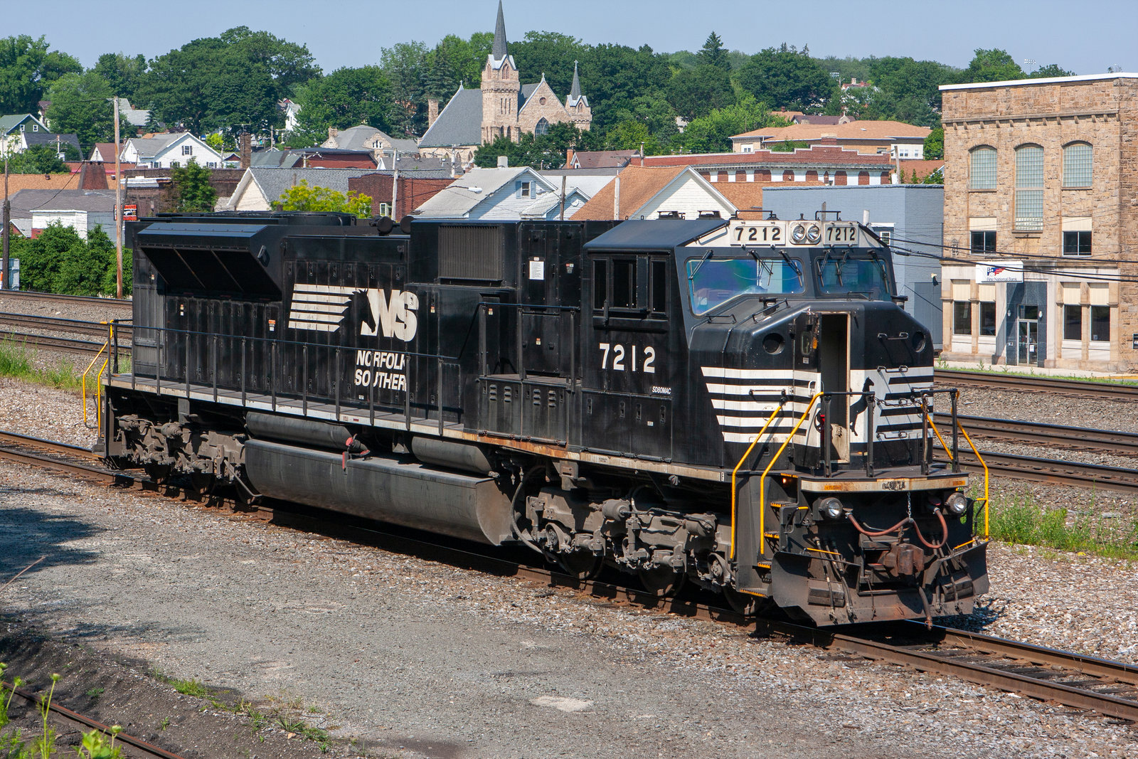NS 7212