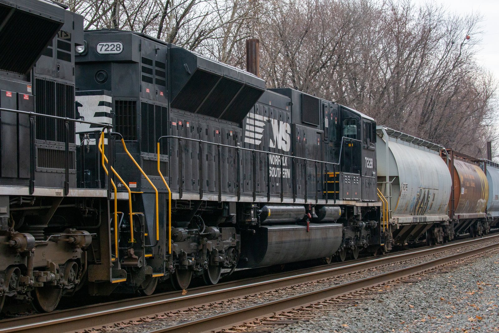 NS 7228