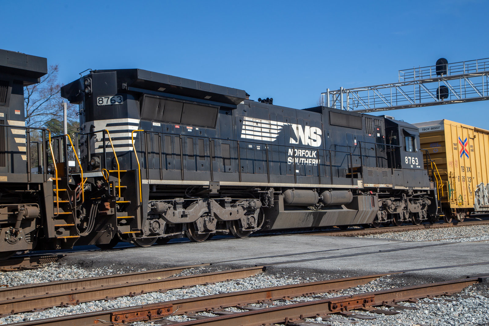 NS 8763