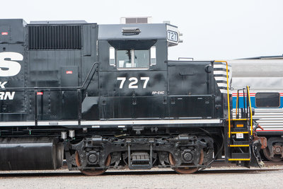 NS 727