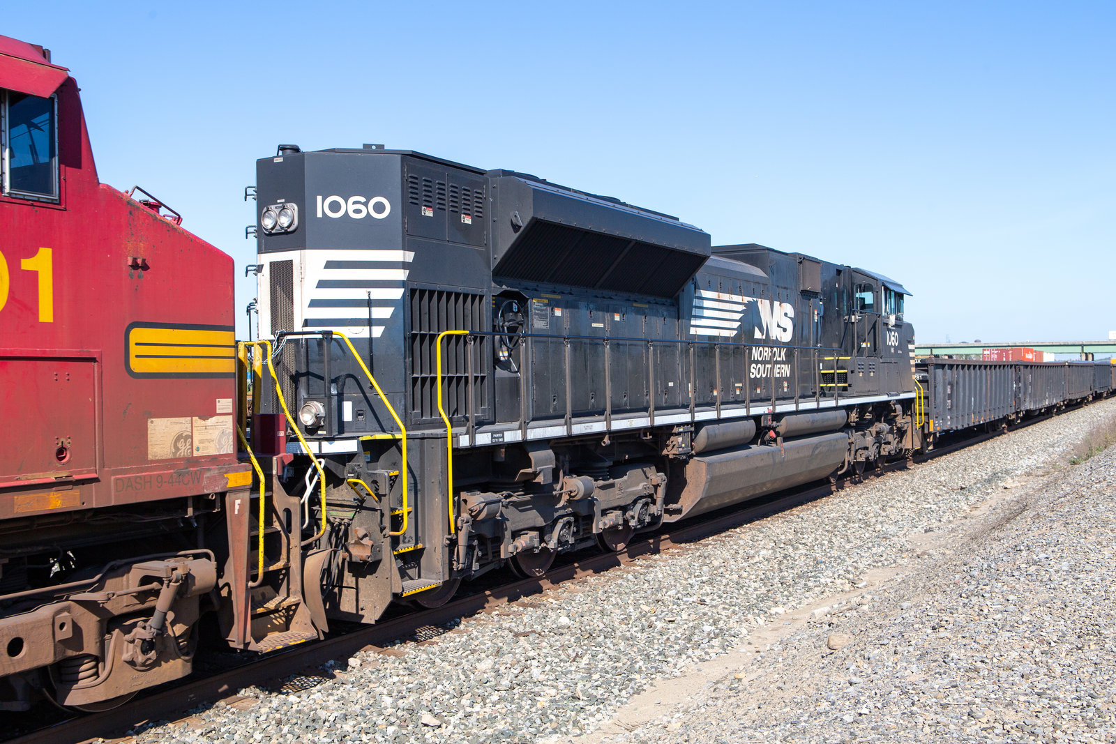 NS 1060