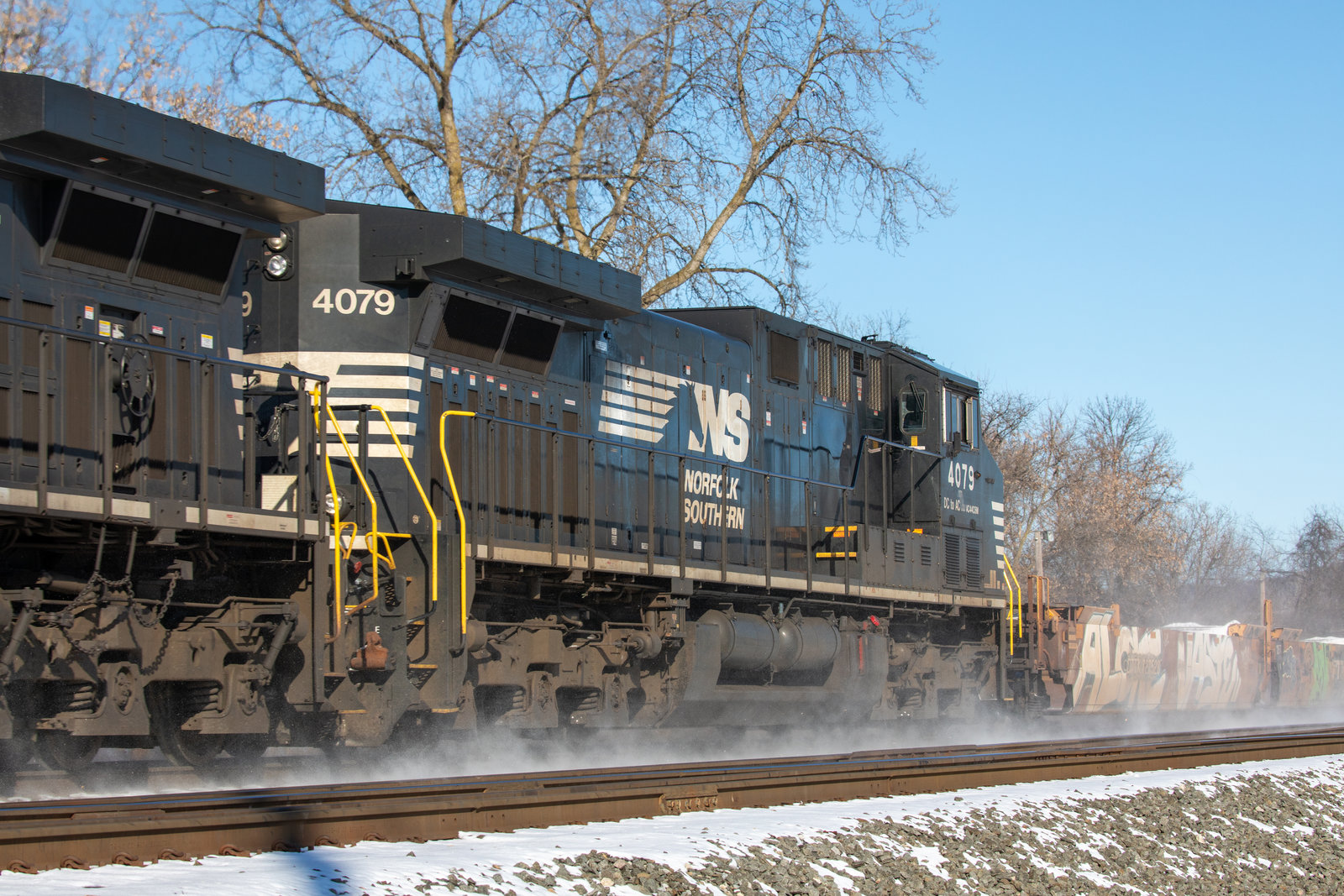 NS 4079