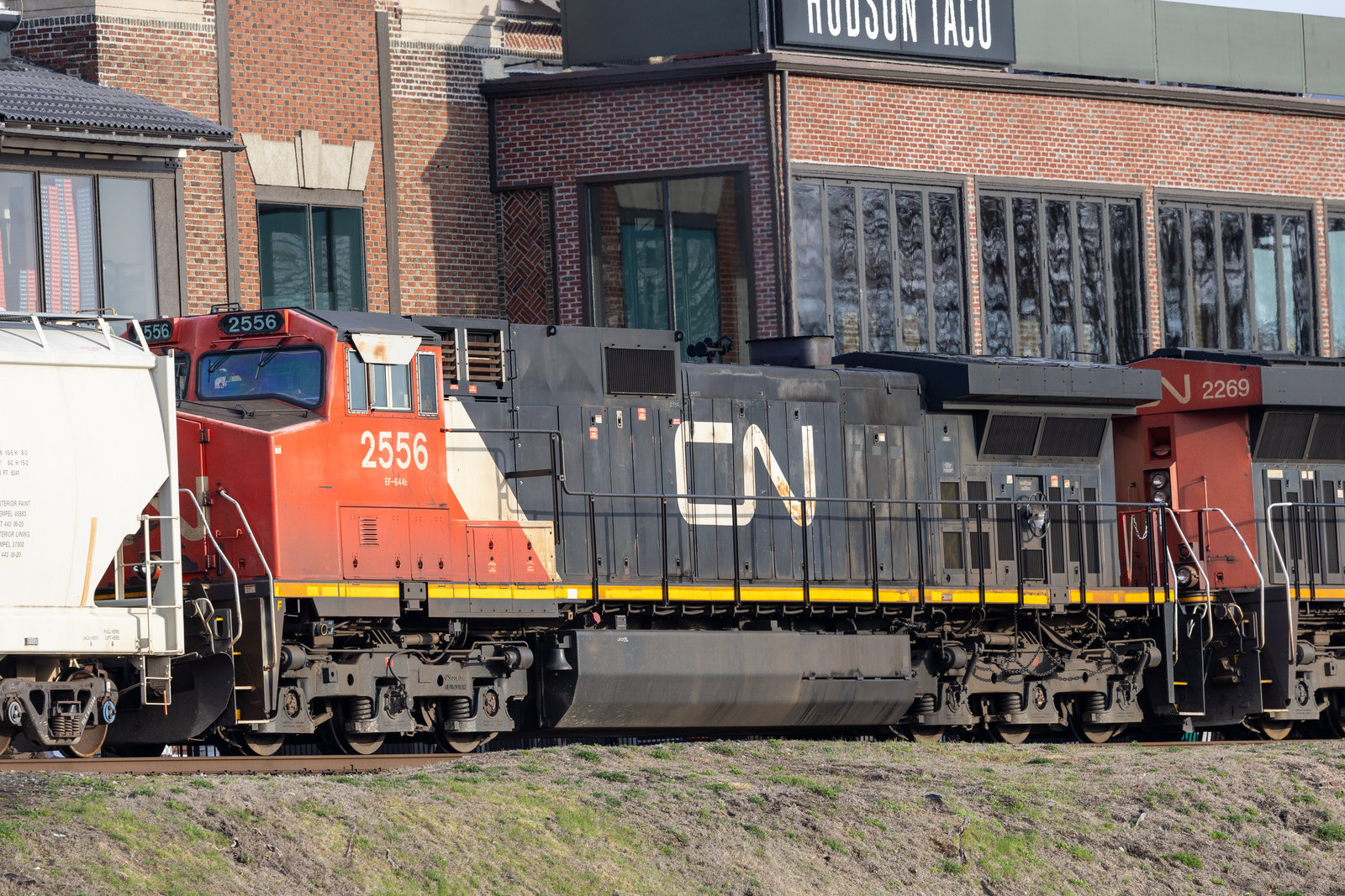 CN 2556