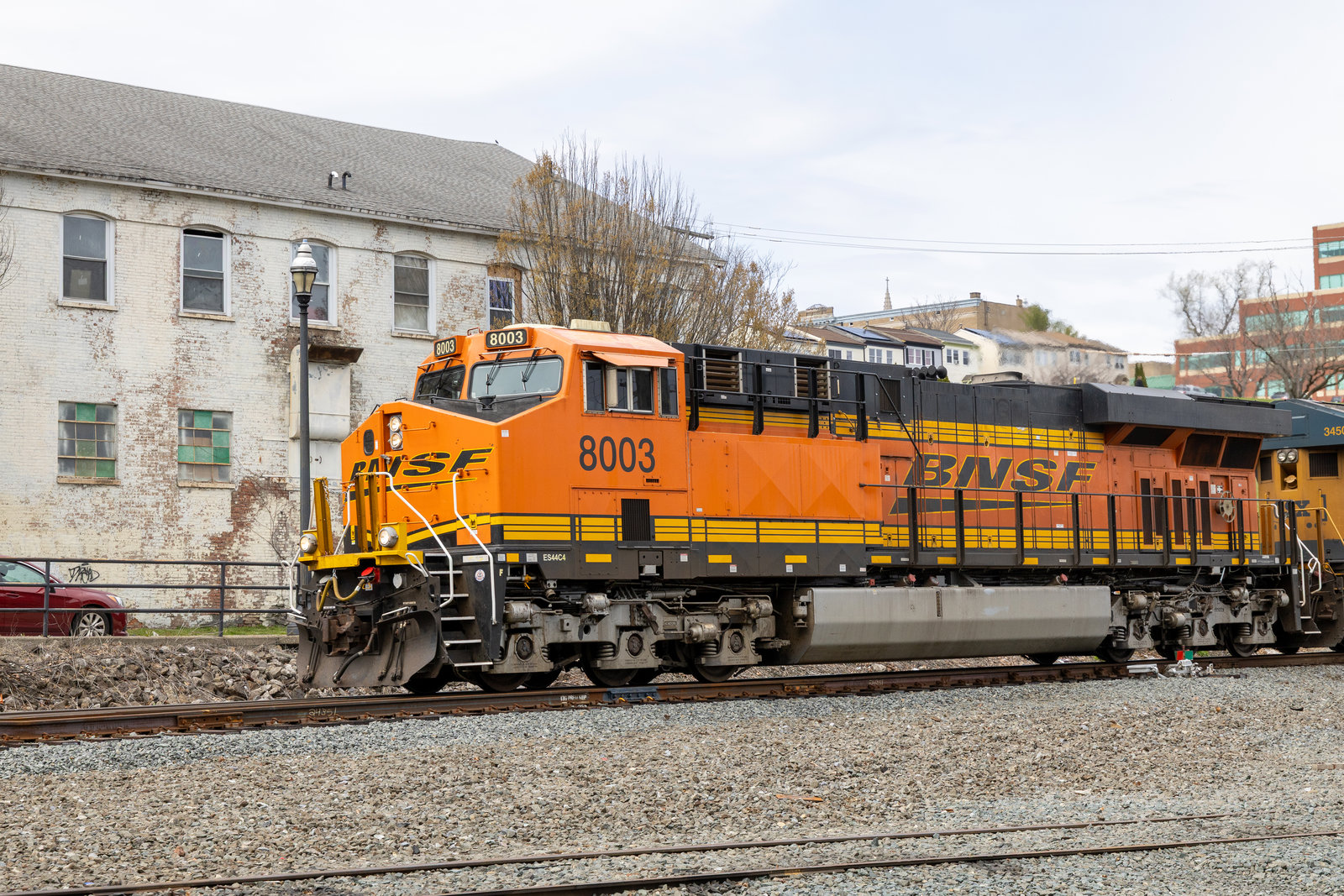 BNSF 8003