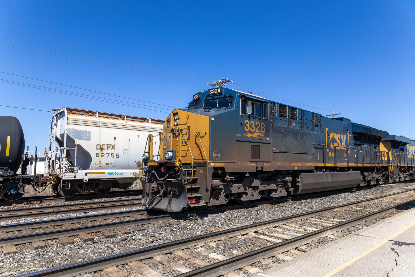 CSXT 3328