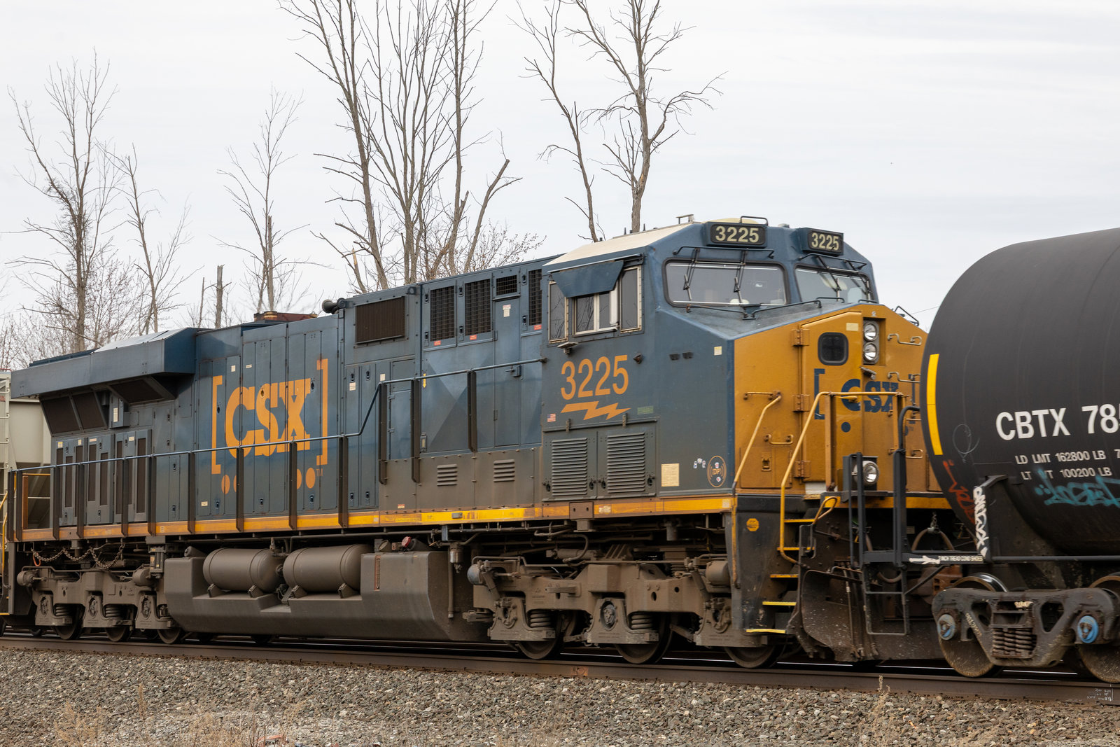 CSXT 3225