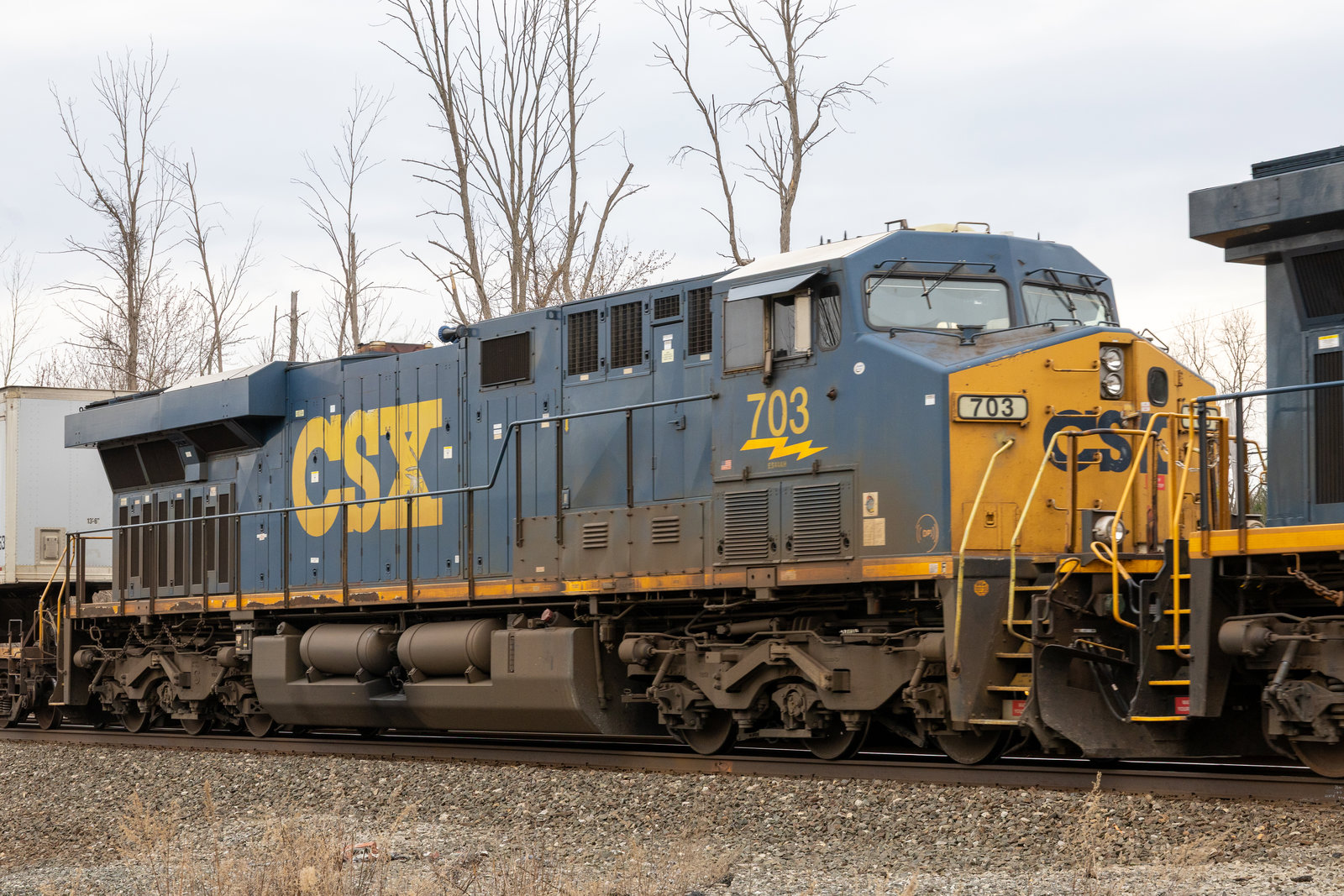 CSXT 703