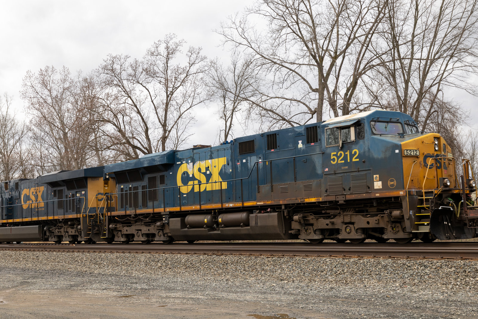 CSXT 5212
