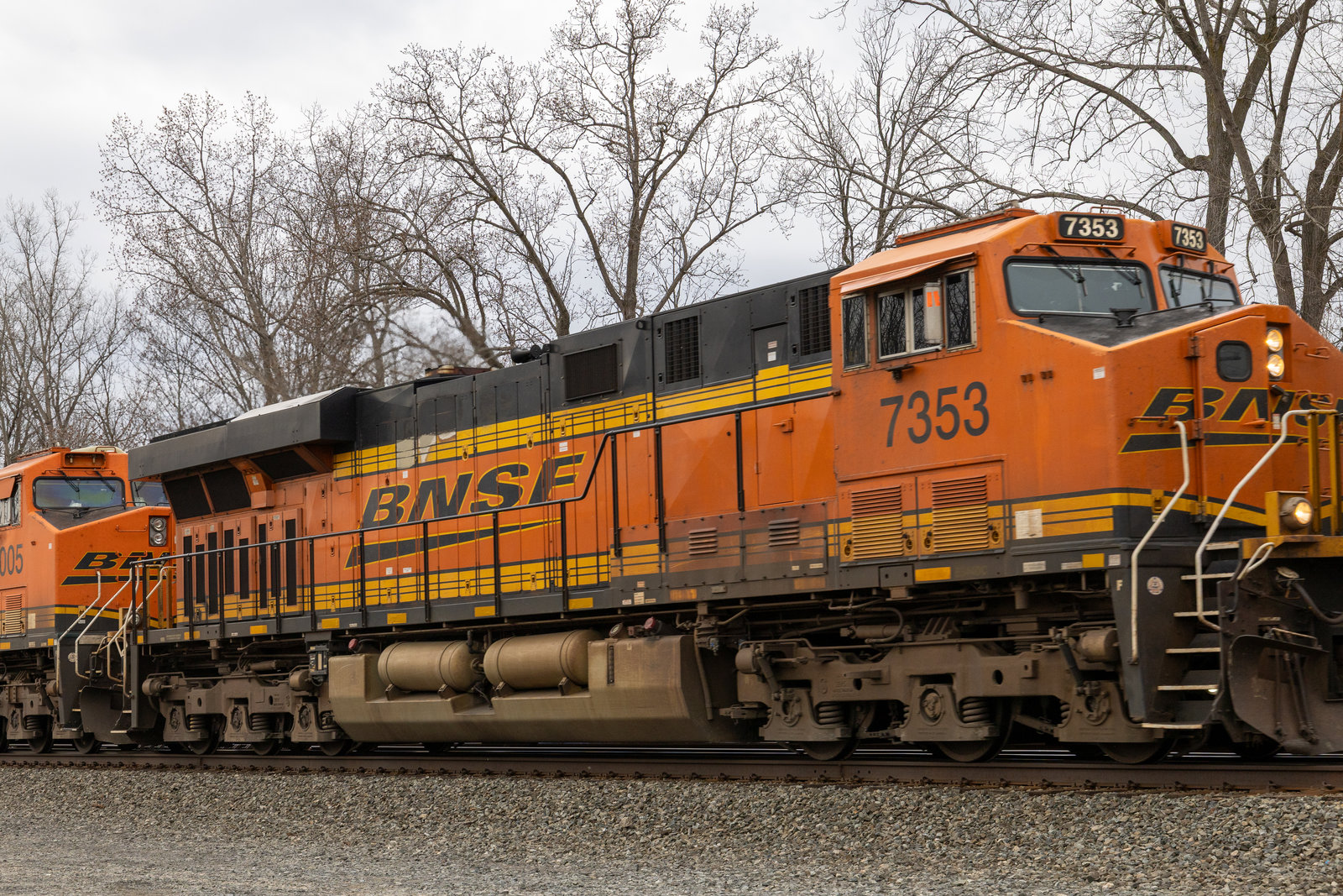 BNSF 7353