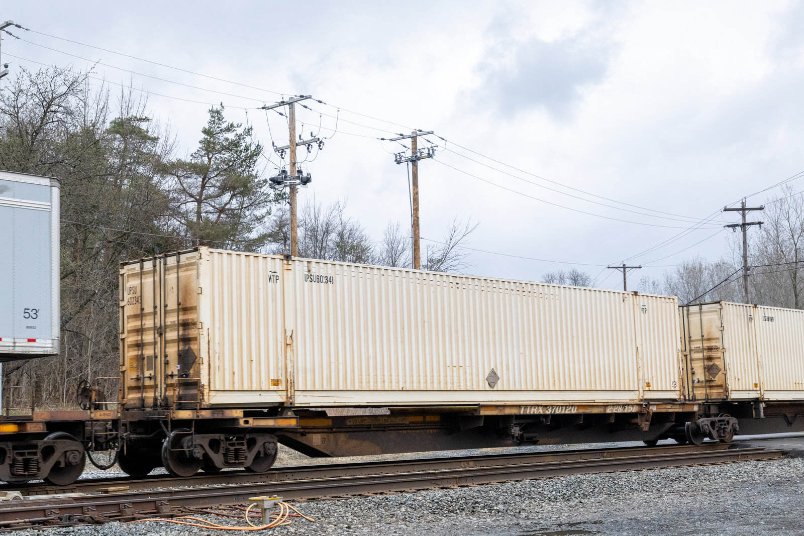 TTRX 370120B