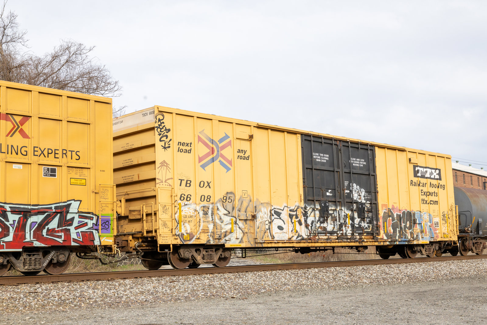 TBOX 660895