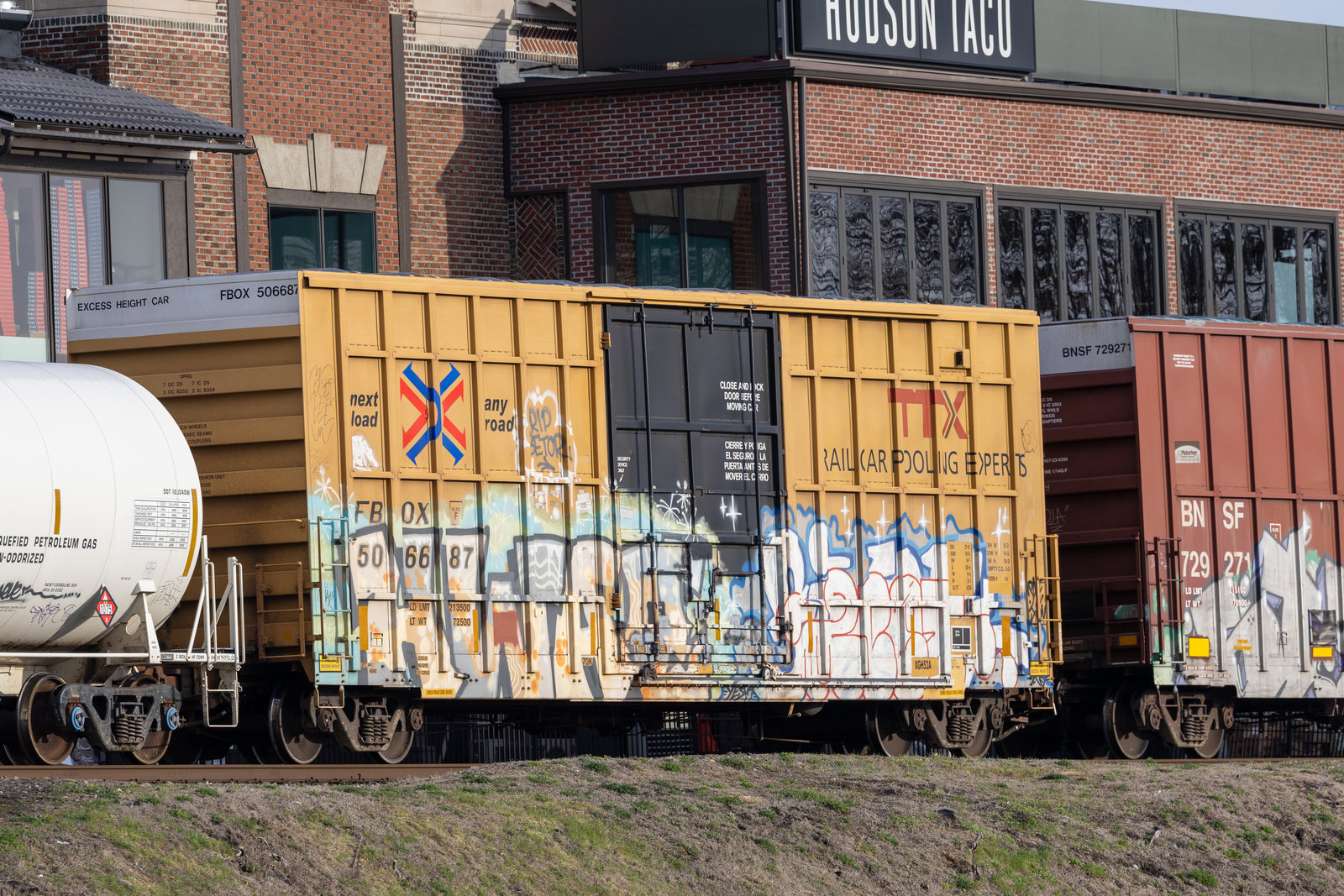 FBOX 506687