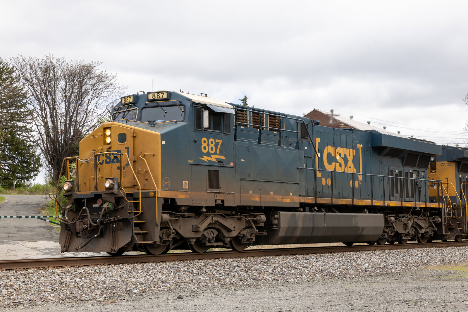 CSXT 887