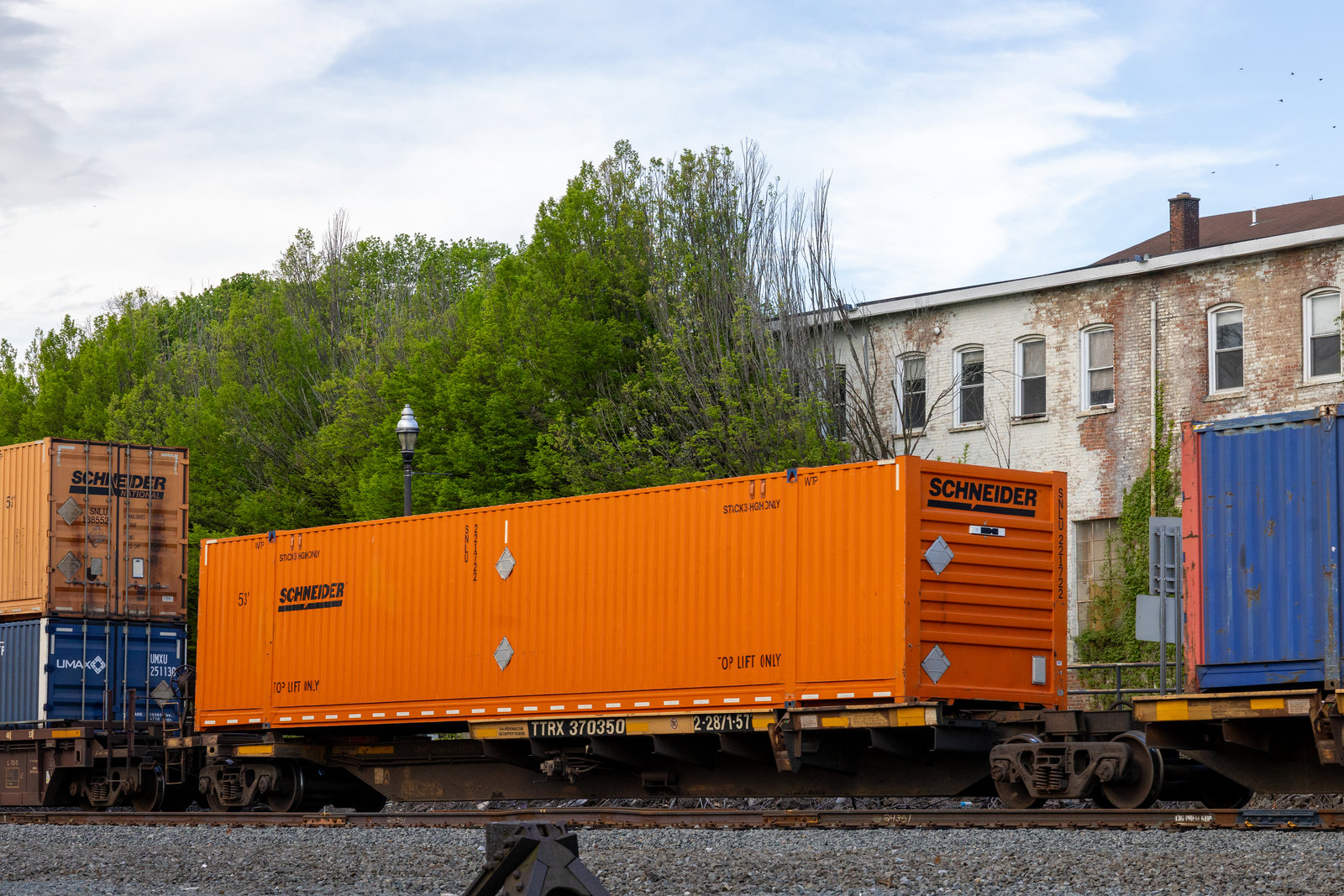 TTRX 370350A
