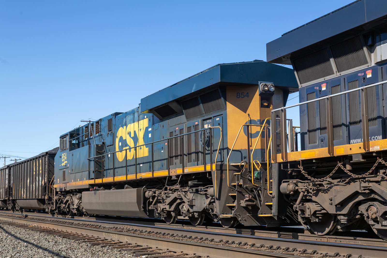 CSXT 854