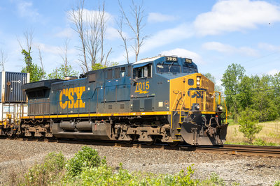 CSXT 7015
