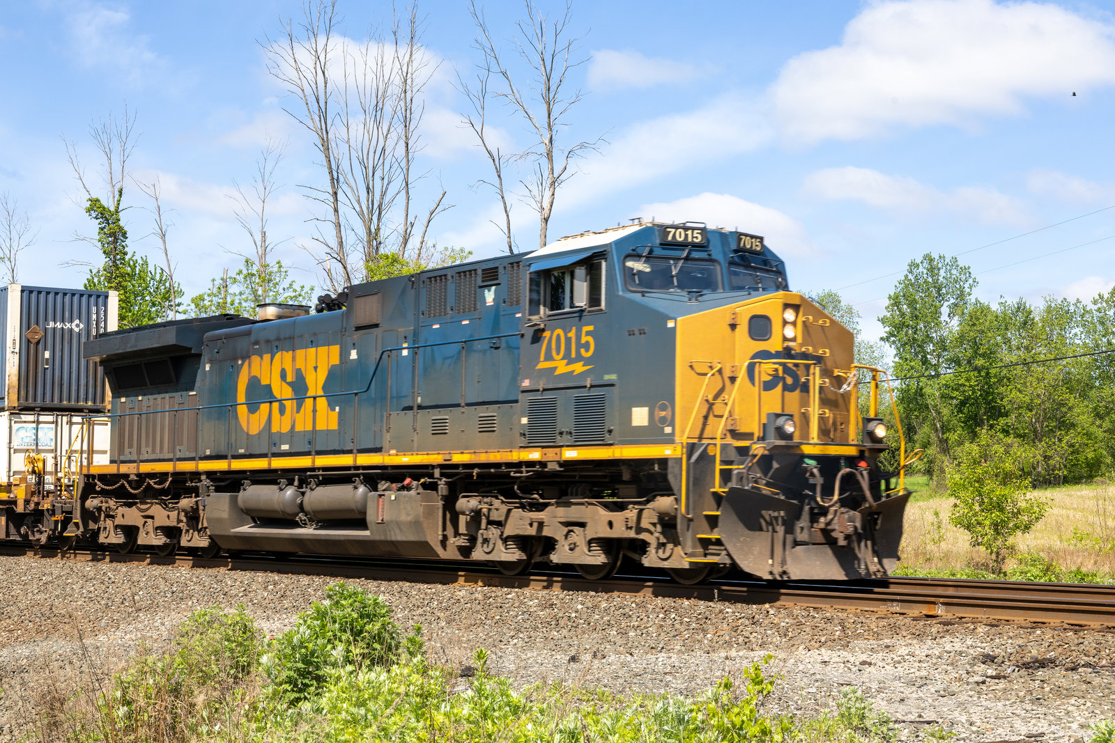 CSXT 7015