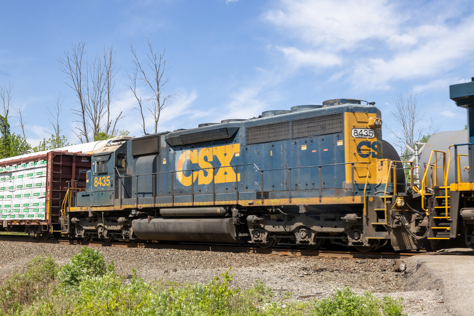 CSXT 8435