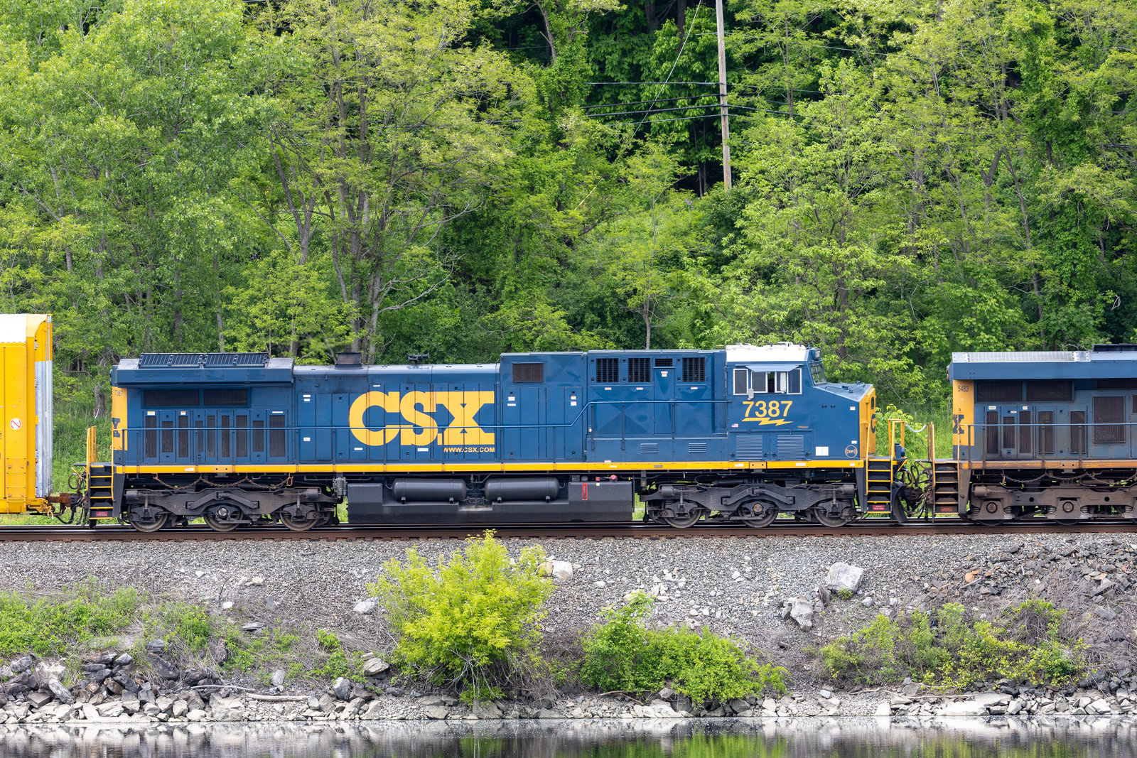 CSXT 7387