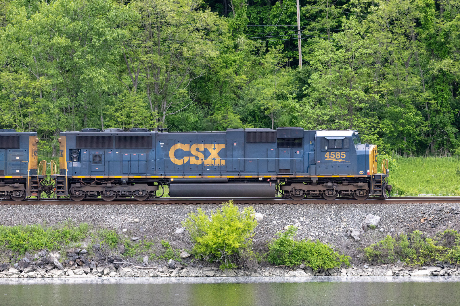 CSXT 4585