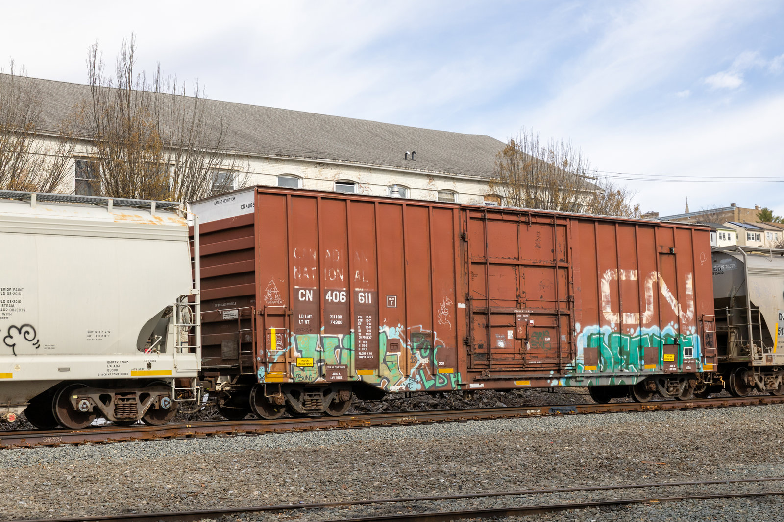 CN 406611