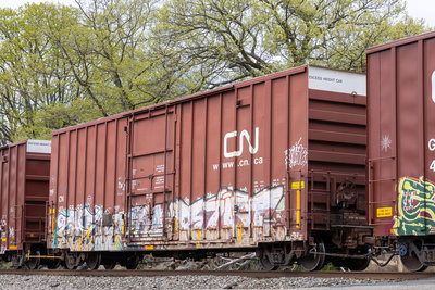 CN 405892